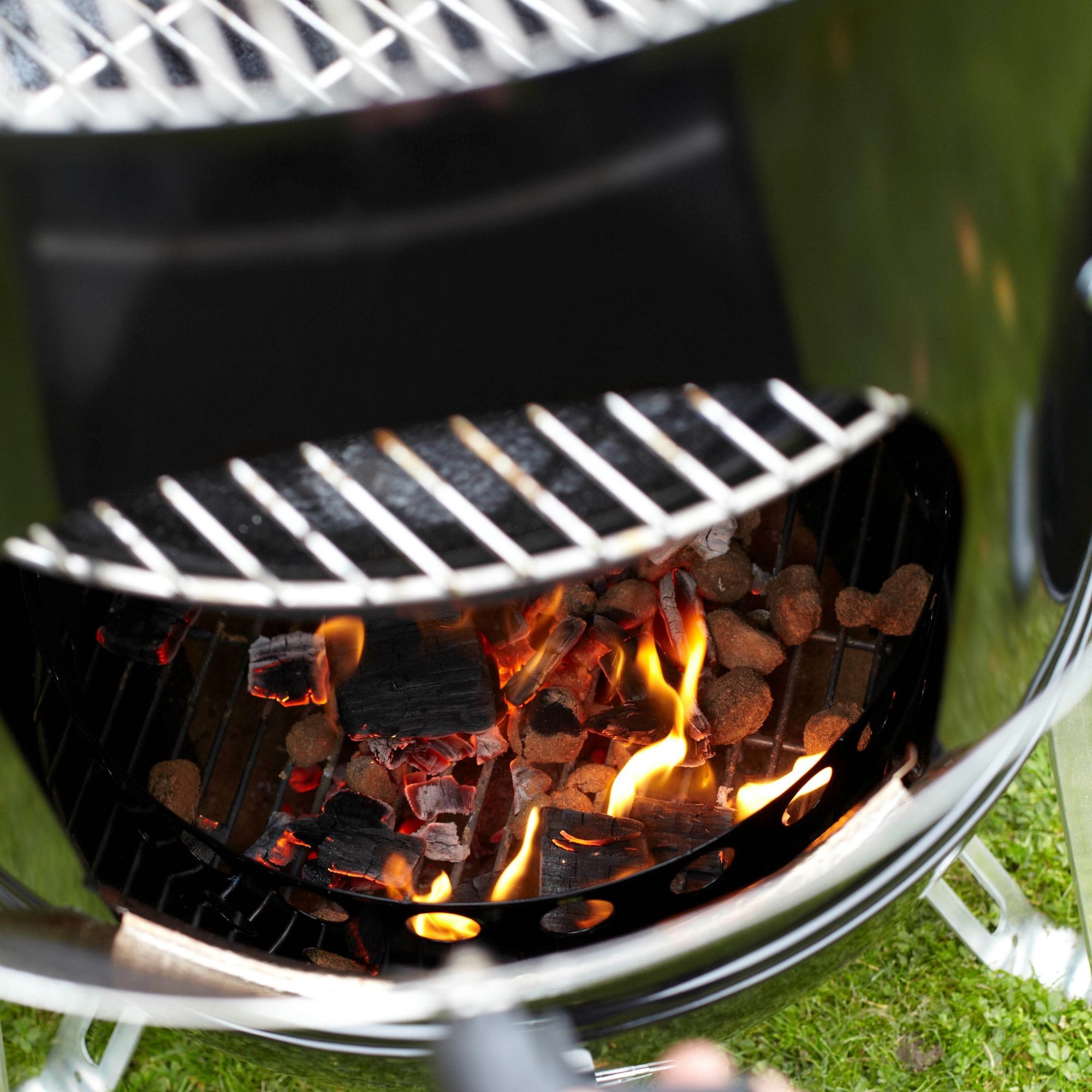 Weber Smokey Mountain 47 cm / 721004 Black Charcoal Barbecue (D) 470mm