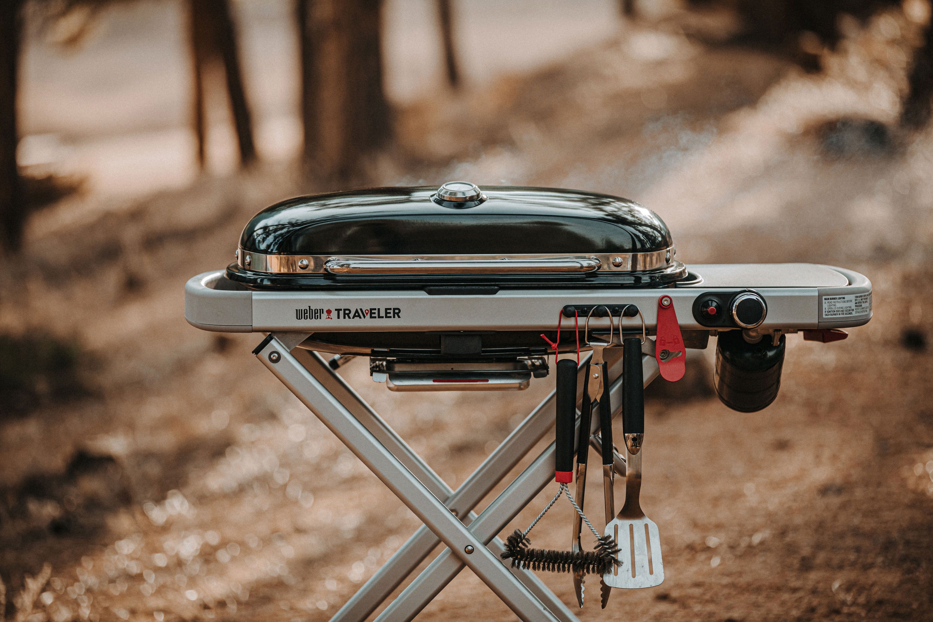 Weber Traveler LP Gas Barbecue Portable - 7