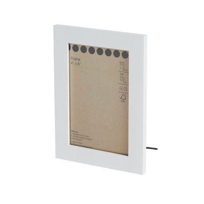 White Flat Single Picture frame (H)13.6cm x (W)18.6cm