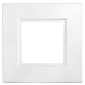 White Modular outlet plate
