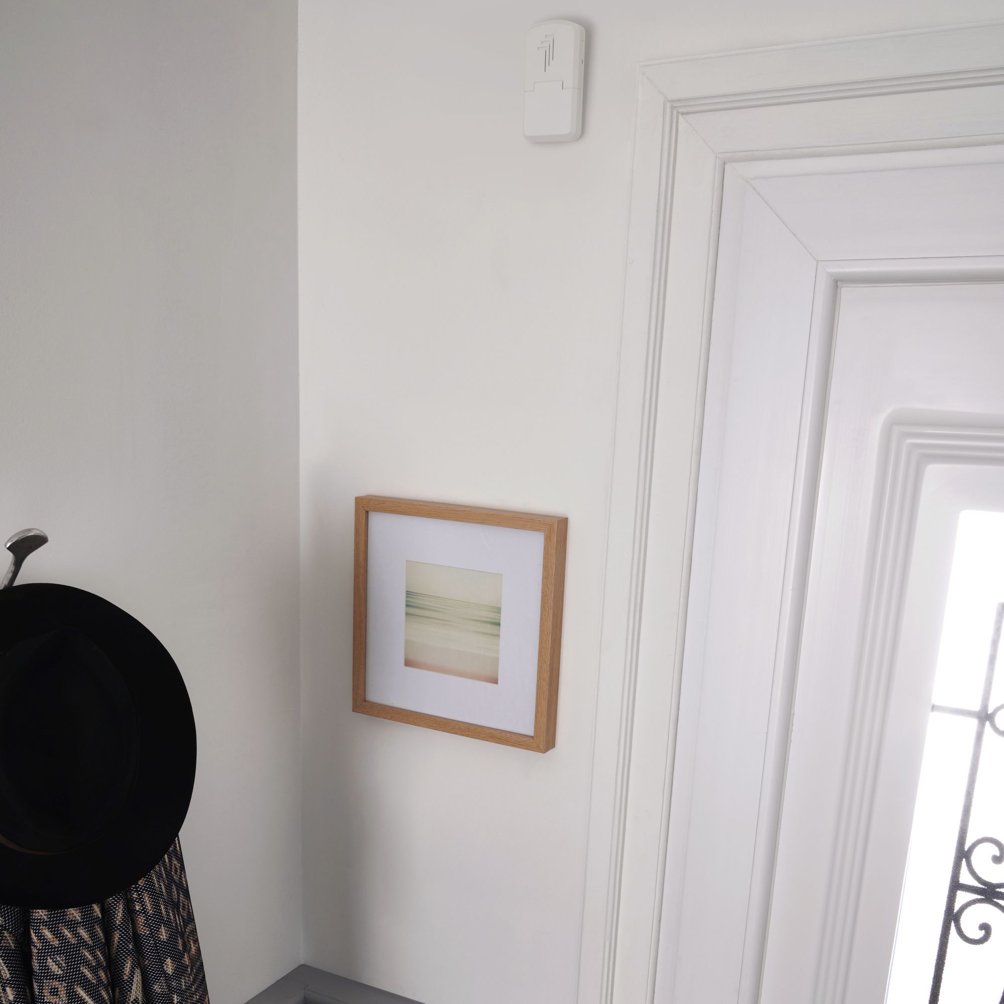 White Wireless Battery-powered Door chime kit