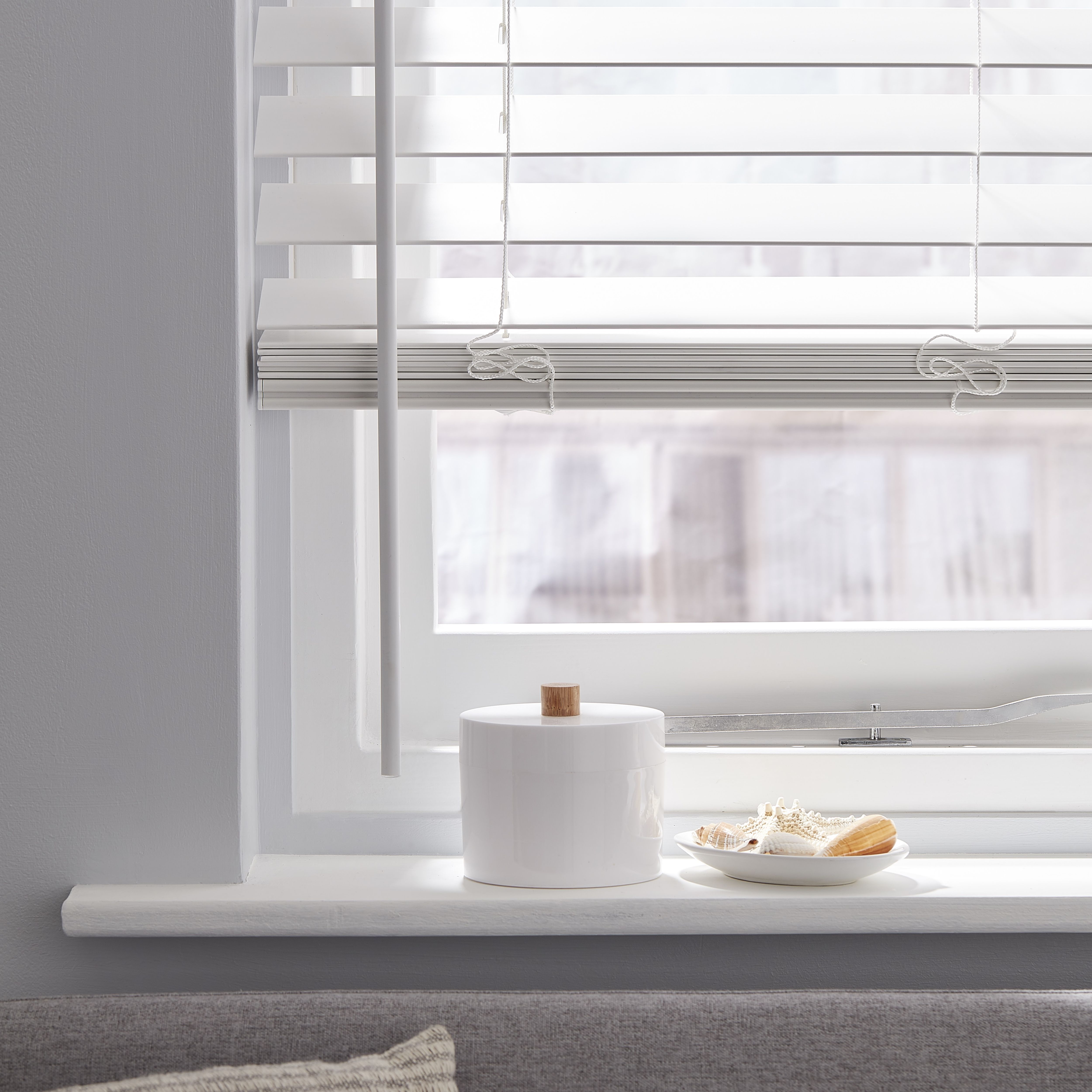 White Woodgrain effect PVC Blind (W)180cm (L)180cm DIY at B&Q