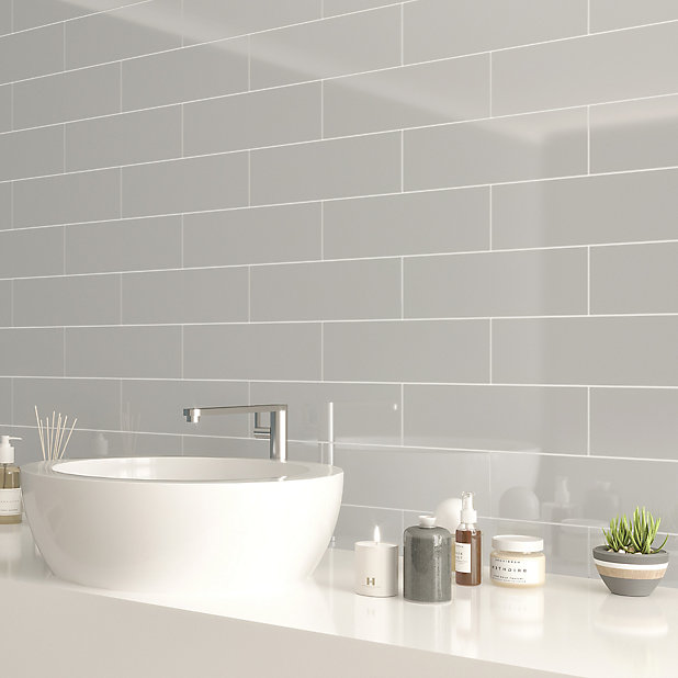 Windsor Taupe Gloss Ceramic Wall Tile Pack Of 30 L 300mm W 100mm Diy At B Q - How To Get Gloss Paint Off Bathroom Tiles