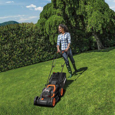 B&q battery lawn mowers discount