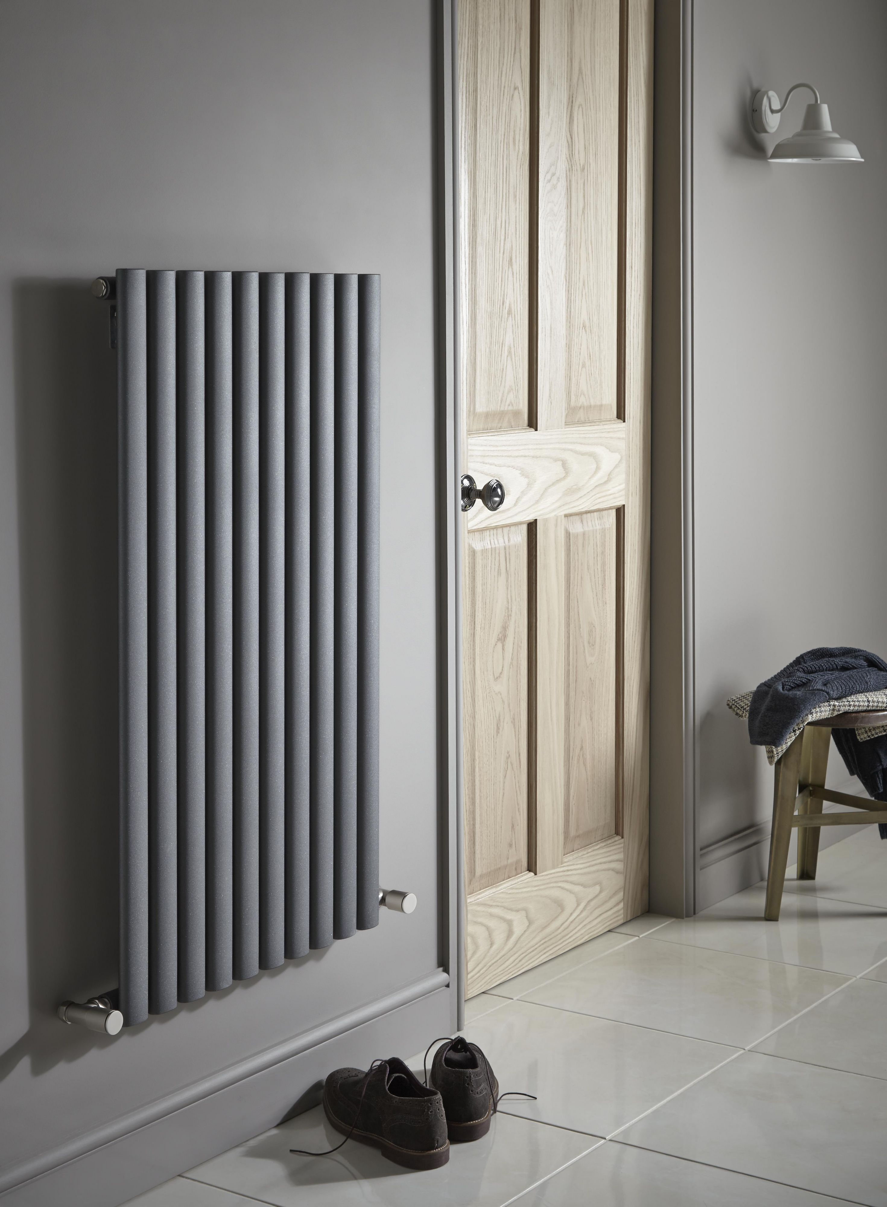 Ximax Champion CHH58100A Anthracite Horizontal Designer 2039BTU Radiator, (W)1000mm x (H)584mm