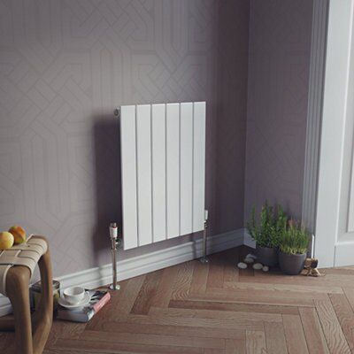 Ximax Vertirad Anthracite Vertical Radiator, (W)595mm x (H)600mm | DIY ...