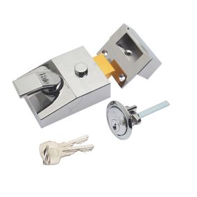 Yale Chrome effect 40mm Left & right-handed Deadlock Night latch, (H)70mm (W)62mm