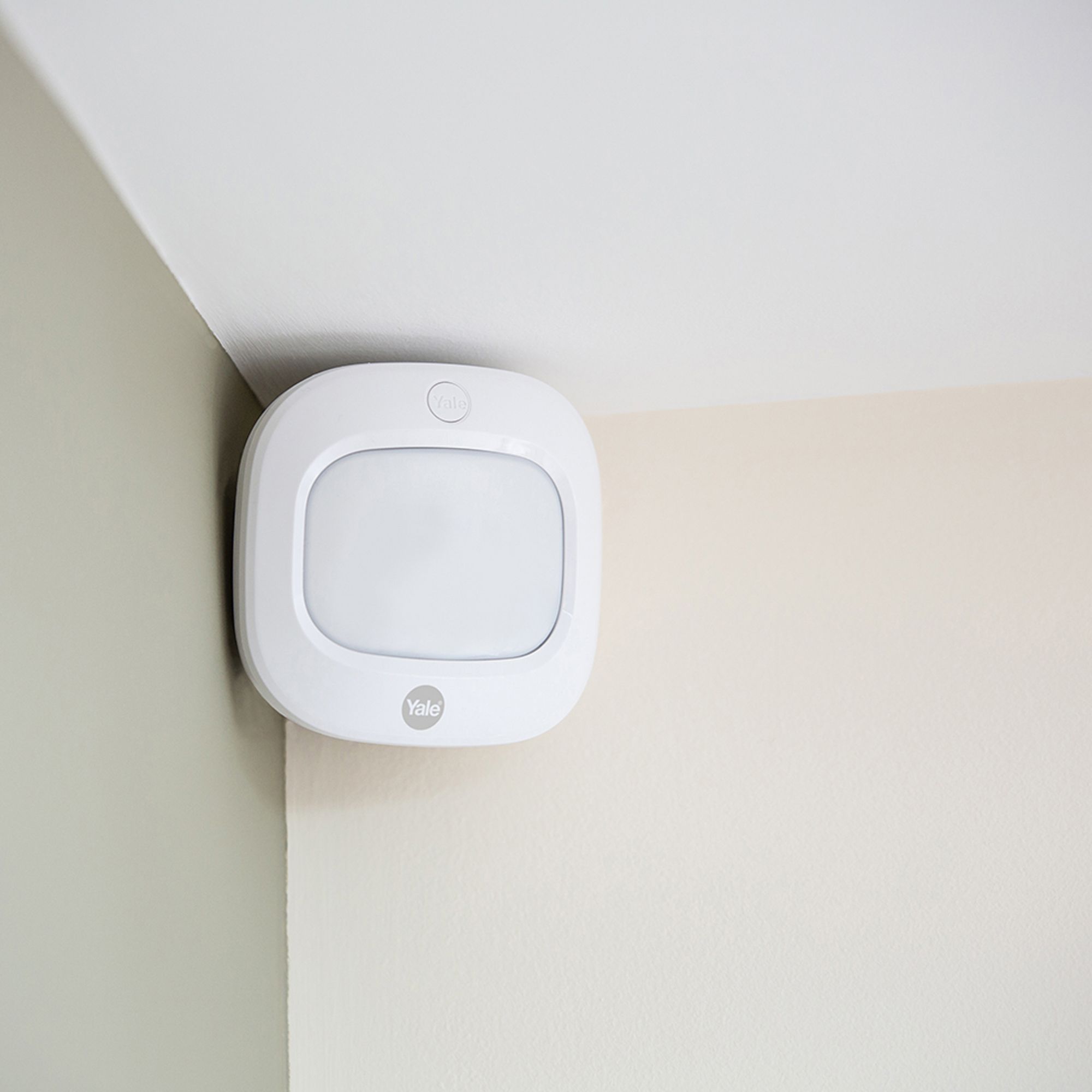 Yale Sync AC-PIR Wireless Motion detector