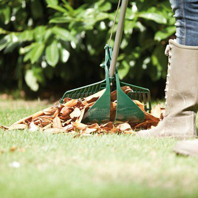 Yeoman deals lawn aerator