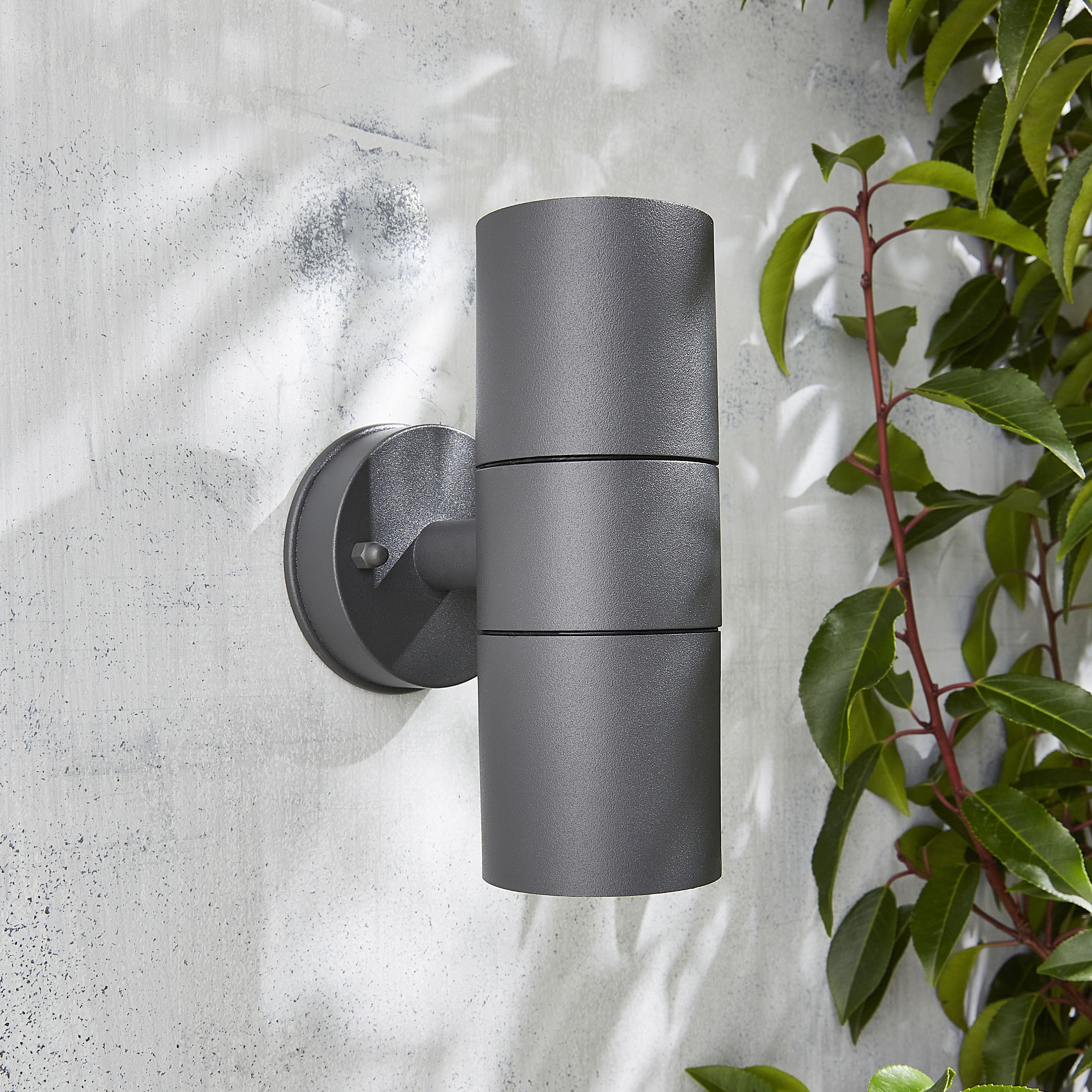 Zinc Odin Fixed Matt Black Mains-powered LED Outdoor Up & Down ON/OFF Wall light (Dia)6cm