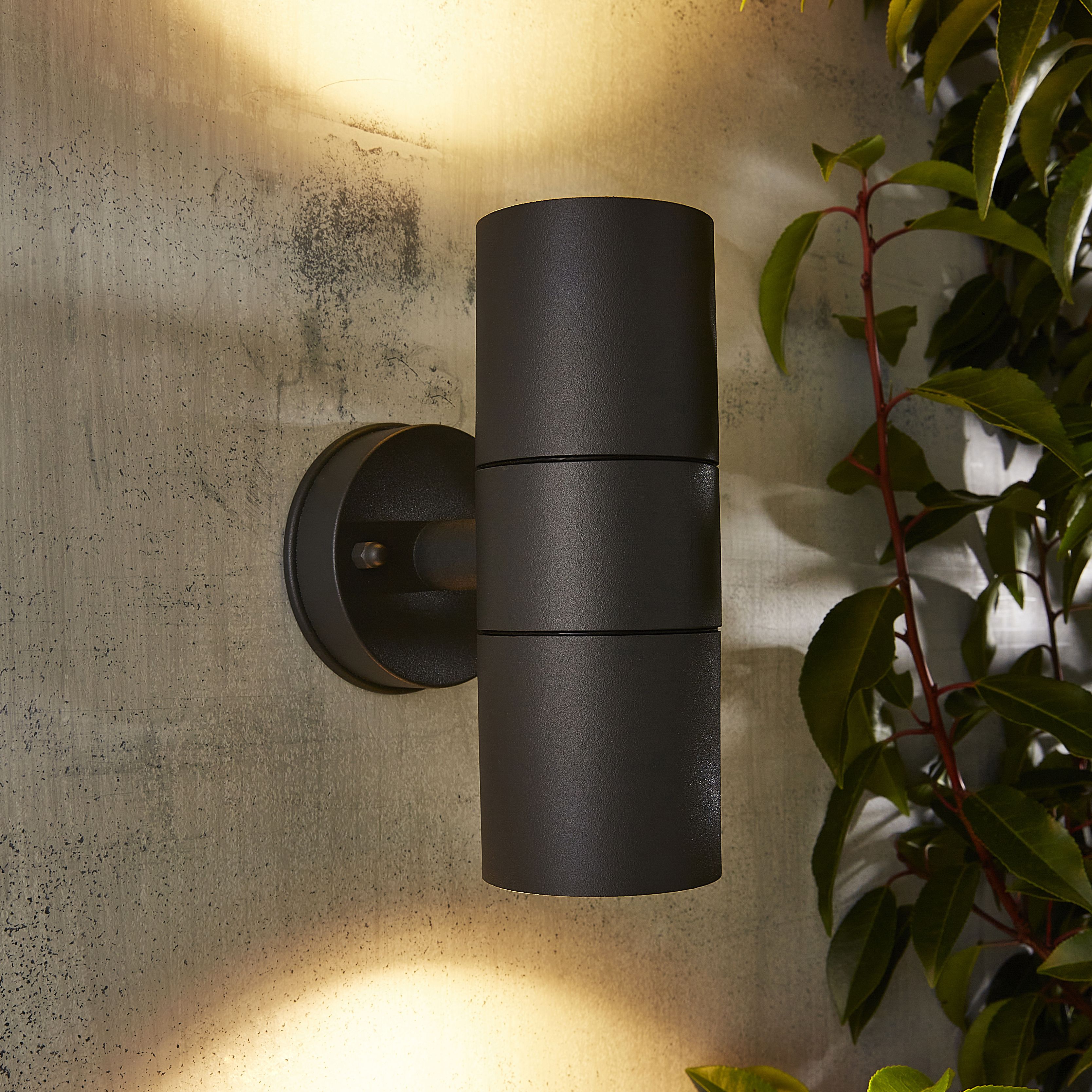 Zinc Odin Fixed Matt Black Mains-powered LED Outdoor Up & Down ON/OFF Wall light (Dia)6cm