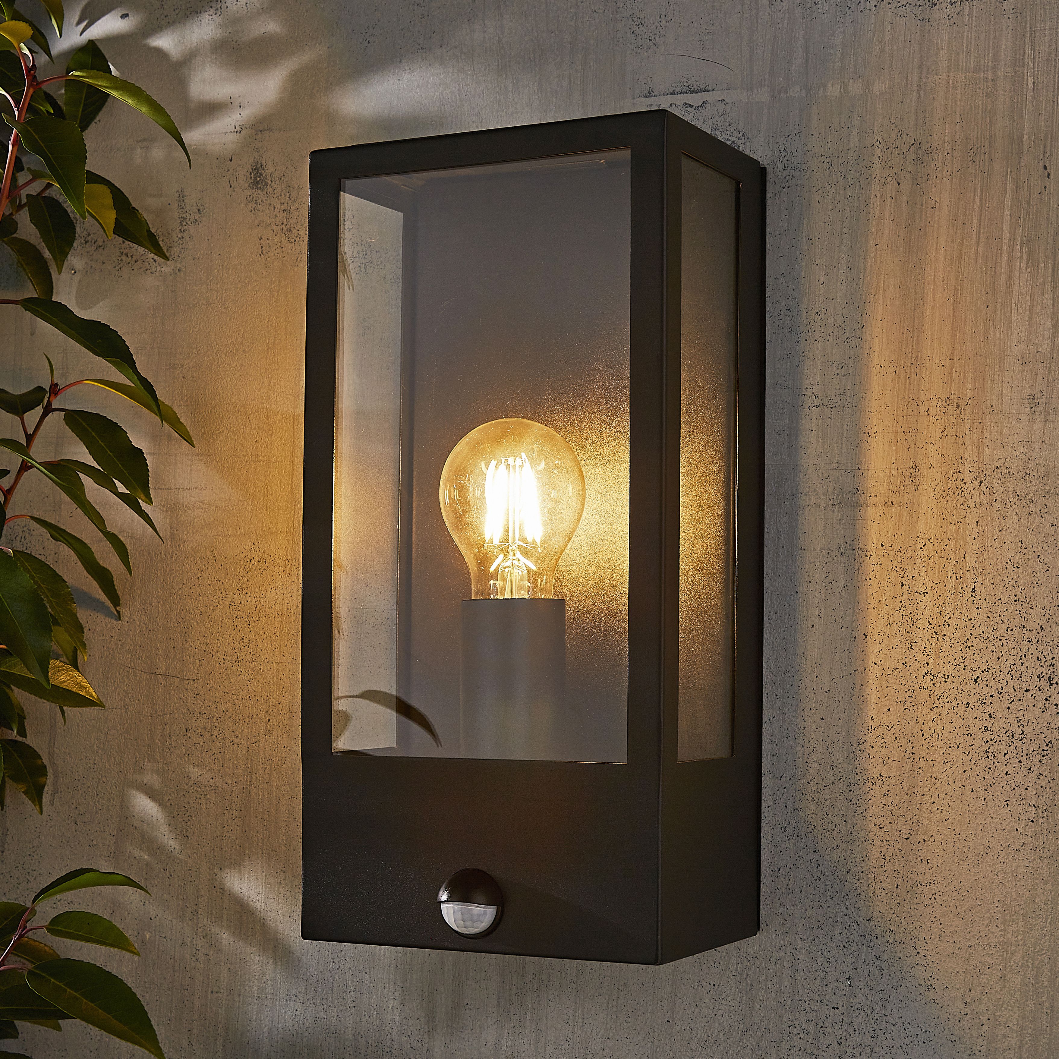 Modern motion best sale sensor outdoor light