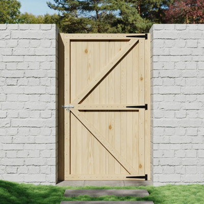 Breeins Sturdy Flat Top Pedestrian Gate With Durable Latch For Garden And Pathway Access 99Cm X 180Cm from B&Q