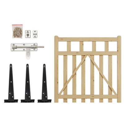 Darphe Wooden Garden Gate With Secure Latch Flat Top Fence Design 120Cm X 120Cm from B&Q