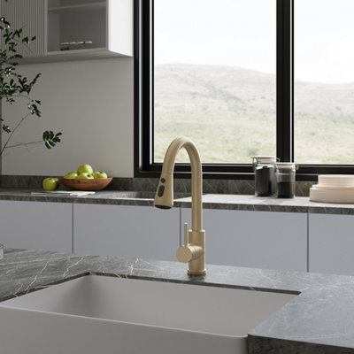 B&Q -  Pull-Out Sensor Kitchen Faucet With Handle LeverGold