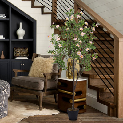 Darphe Artificial Potted Bromeliad For Decorating The Living Room Is 160 Centimeters Tall.