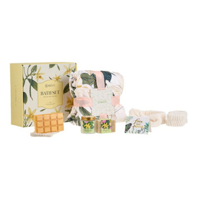 Living And Home Sunflower-Scented Spa Bath Gift Set from B&Q