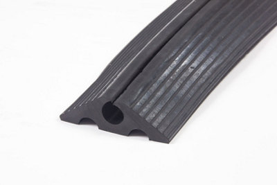 The Ramp People Cable Ramp 5M 20mm Channel 2000Kg Capacity Rubber Cable Protector Cable Management from B&Q