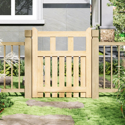 B&Q -  Rustic Latch Woodland Gate 76Cm W X 90Cm H