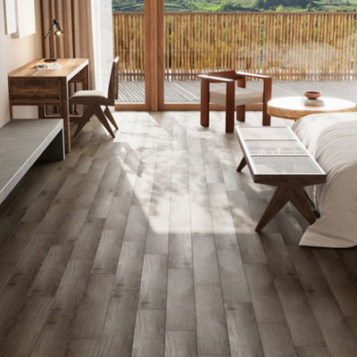 Living And Home 36Pcs Brown Rustic Wood Grain Effect Self Adhesive Plank Pvc Flooring Waterproof Covering 5M² from B&Q