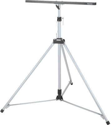 Makita Gm00002073 Portable Telescopic Tripod Light Stand For Dml809 Work Light from B&Q