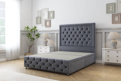 Sloomy Vienna Steel Plush Divan Bed No Drawers-26" Strutted Headboard & 12" Footboard 2'6 Small Single from B&Q