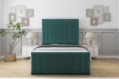 Sloomy Kingsley Emerald Plush Bed Frame With 50" Upholstered Headboard 5' King from B&Q
