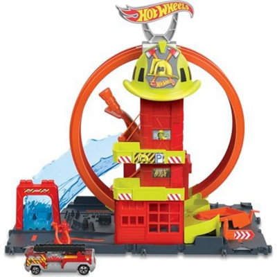 B&Q -  City Super Loop Fire Station Playset - Image 6