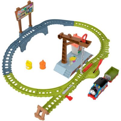 Thomas & Friends Motorized Topsy Turvy Paint Delivery Playset **BRAND NEW** - Image 5