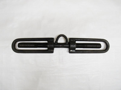 SecureFix Direct 28mm Self Colour Hamburger Turnbuckle (Lashing Marine Dd) from B&Q