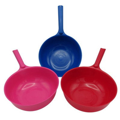 SecureFix Direct Corn Feed Scoop (Horse Equestrian Long Handle Plastic Animal Red Pink Or Blue) from B&Q