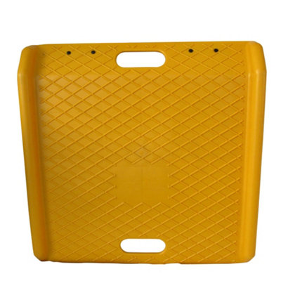 SecureFix Direct Portable Kerb Ramp 450Kg (Curb Step Hand Truck Temporary Access Threshold Pedestrian Gutter Plastic) from B&Q