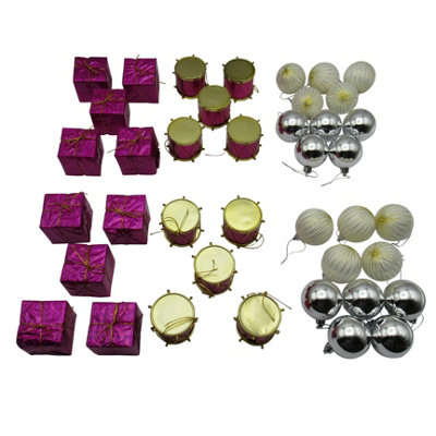 SecureFix Direct Traditional Mixed Christmas Tree Decorations X2 (Xmas Baubles Festive) from B&Q