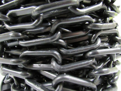 SecureFix Direct Plastic Safety Barrier Chain Fence 25M 8mm Black (Decorative Garden Drive ) from B&Q