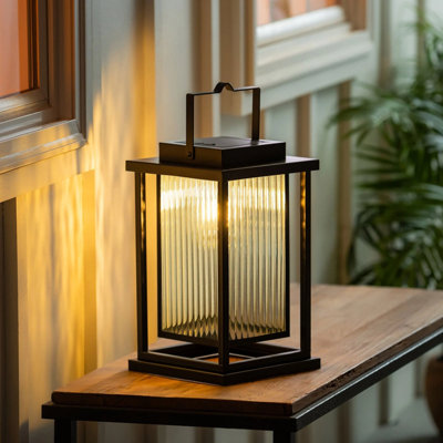  - Evergreen Revere Solar Led Lantern Outdoor Hanging Garden Light Edison Bulb Usb-C