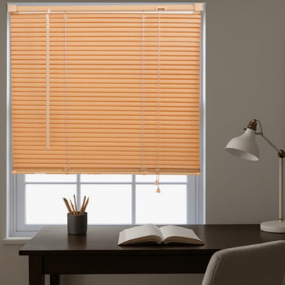 Furnished Made To Measure Teak Pvc Venetian Blind25mm Slats Blind For Windows And Doors  (W)150Cm (L)150Cm from B&Q