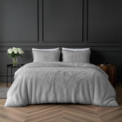 Smart Living Luxury Long Pile Faux Fur Duvet Cover With Pillowcases from B&Q