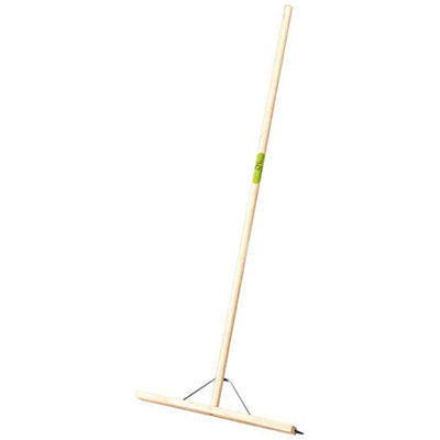 PegdevPdlIndustrial Rubber Floor Squeegee 24" (600mm) With Wooden Handle And BracketIdeal For OilWater Spills from B&Q