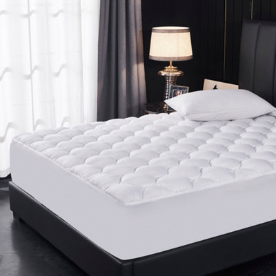 B&Q -  King Thick Cloud Like Super Soft Mattress TopperHypoallergenicComfyDeep FillMachine Washable