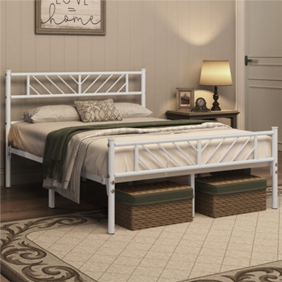 Yaheetech White 4Ft6 Double Metal Bed Frame With Arrow Design Headboard And Footboard from B&Q