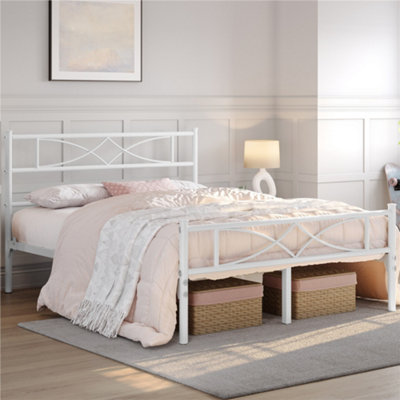 Yaheetech White 5Ft King Metal Bed Frame With Curved Design Headboard And Footboard from B&Q