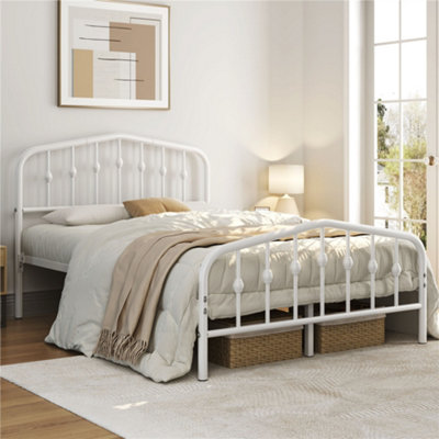 Yaheetech White 4Ft6 Double Metal Bed Frame With Arched Headboard And Footboard from B&Q