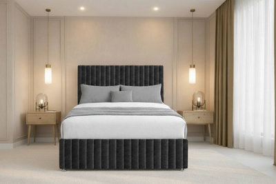 Chester & Oakley Beds Chester & Oakley Ravello Black Plush Divan Bed Base No Drawers With 26" Strutted Headboard 12" Footboard 4'6 Double