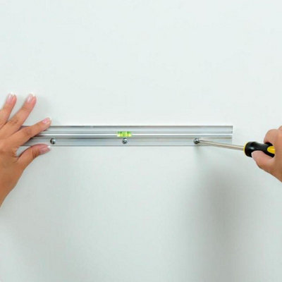Hangman Heavy Duty Picture & Mirror Hanger 45Cm (18") Hm-18D from B&Q