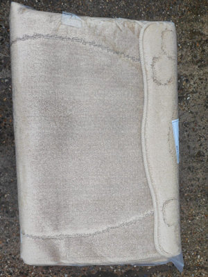 Biznest Set Of 4 Romany Gypsy Non Slip Washables Mats Rugs Tourer Bows Design Caravan 67X120Cm Beige from B&Q