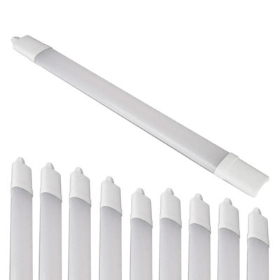 B&Q - Pack Of 30  2Ft Led Batten Light Ip65 Cool White 4000K 9W 900Lm Waterproof Integrated Led