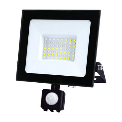 B&Q -  50W 6500K Led FloodlightDaylight With Pir Sensor