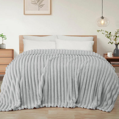 Dyzi Supersoft Ribbed 200X240Cm Jacquard Fleece Throw Blanket  Cozy Sofa & Bed Throw Grey from B&Q