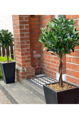 Dyzi Artificial Bay Tree Pair 120Cm Potted Entrance Décor from B&Q