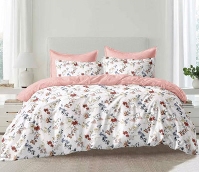 Groundlevel Fleur Floral Printed Duvet Set from B&Q